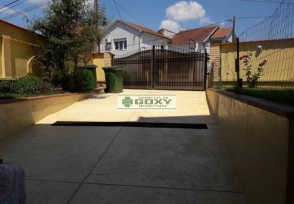 Slika 4 - Zire Adamovic,  Kuća na prodaju, 650m2, 620.000€