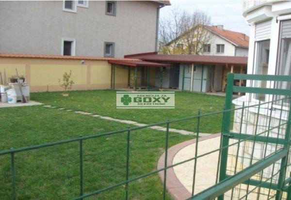 Slika 5 - Zire Adamovic,  Kuća na prodaju, 650m2, 620.000€