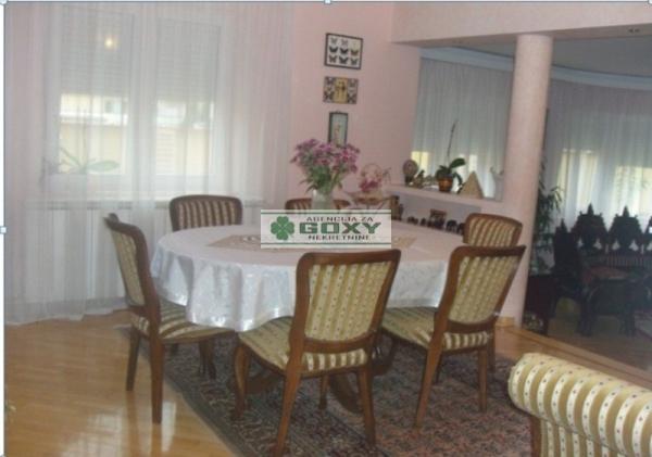 Slika 6 - Zire Adamovic,  Kuća na prodaju, 650m2, 620.000€