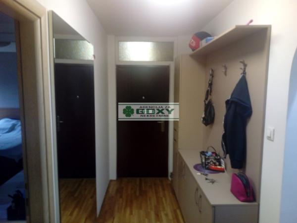 Slika 5 - Ugrinovacki put 19 deo, Trosoban stan na prodaju, 75m2, 105.000€