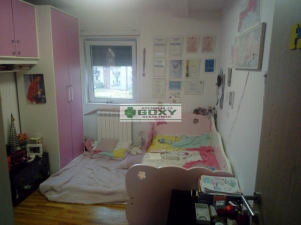 Slika 8 - Ugrinovacki put 19 deo, Trosoban stan na prodaju, 75m2, 105.000€