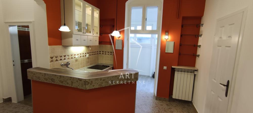 Slika 1 - Patrijarha Varnave,  Lokal za izdavanje, 75m2, 750€