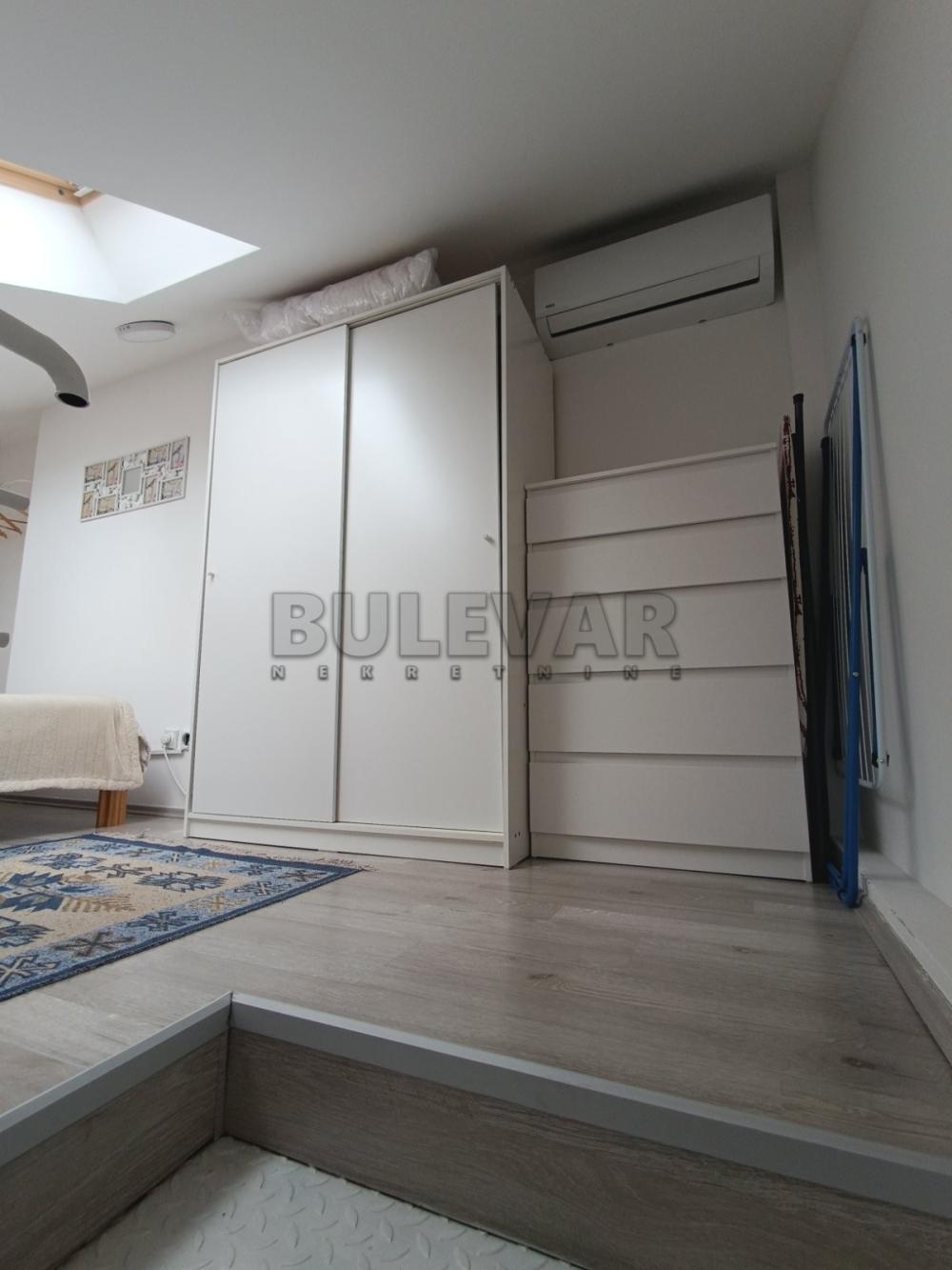 Slika 7 - Trg kralja Aleksandra Ujedinitelja, Jednoiposoban stan za izdavanje, 35m2, 350€