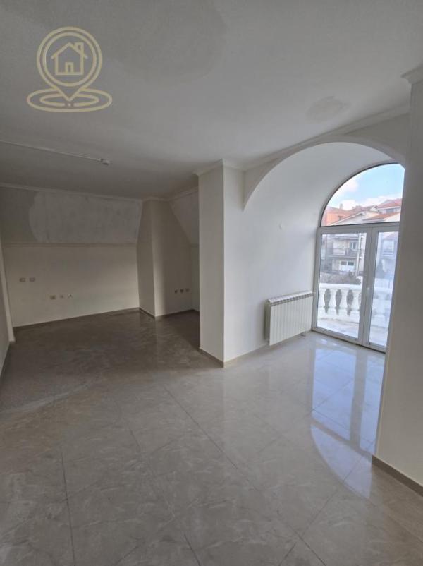 Slika 6 -  Kuća na prodaju, 390m2, 585.000€