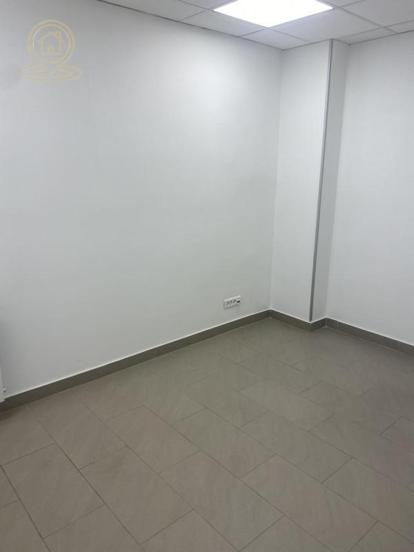 Slika 8 - Durmitorska,  Lokal za izdavanje, 300m2, 7.000€