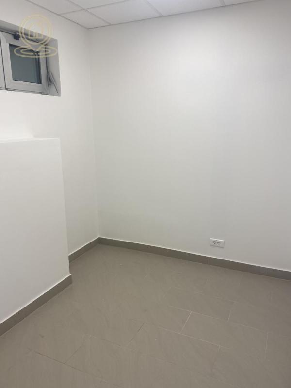 Slika 8 - Durmitorska,  Lokal za izdavanje, 149m2, 2.980€