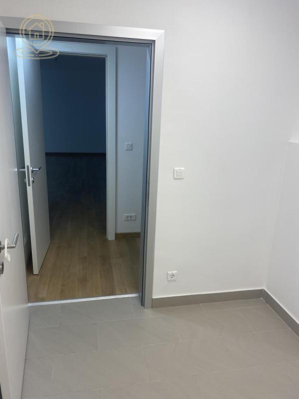 Slika 7 - Durmitorska,  Lokal za izdavanje, 149m2, 2.980€