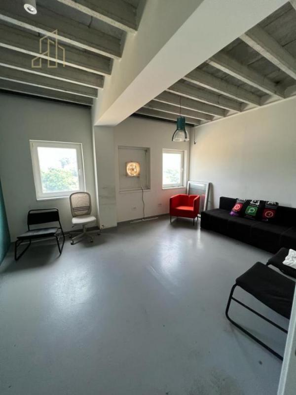 Slika 7 -  Lokal za izdavanje, 2000m2, 20.000€