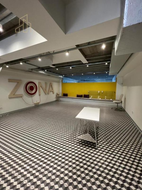 Slika 2 -  Lokal za izdavanje, 2000m2, 20.000€