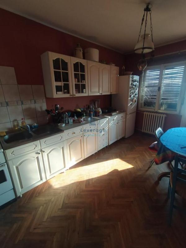 Slika 6 -  Kuća na prodaju, 214m2, 400.000€