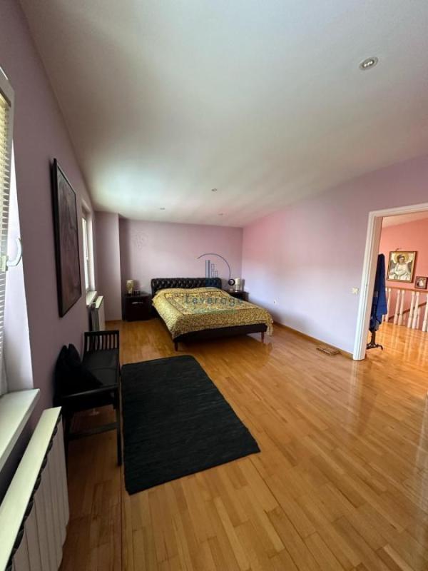 Slika 11 - Orfelinova, Petosoban stan na prodaju, 245m2, 510.000€