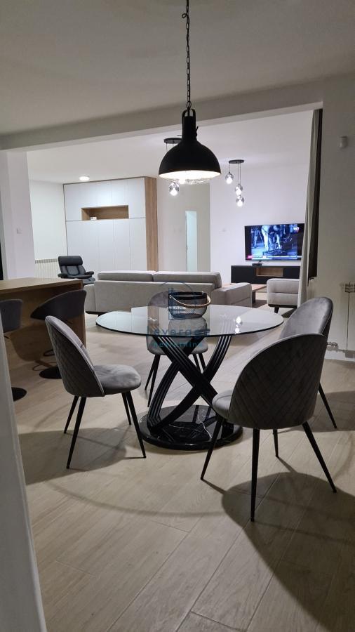 Slika 8 - Četvorosoban stan na prodaju, 145m2, 750.000€