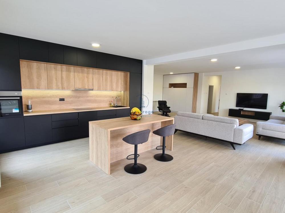 Slika 2 - Četvorosoban stan na prodaju, 145m2, 750.000€