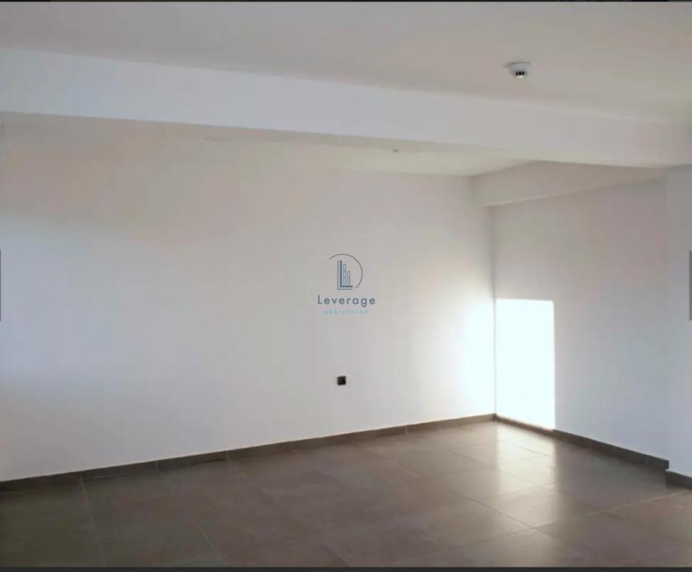 Slika 5 -  Lokal za izdavanje, 1250m2, 12.500€