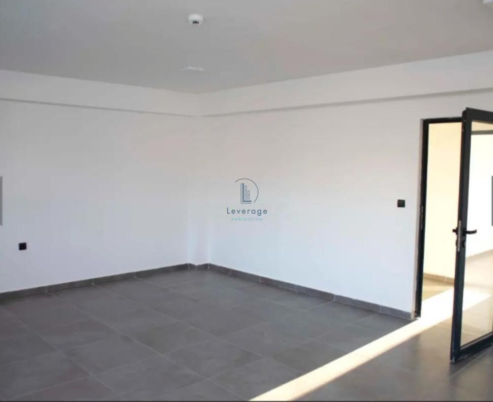 Slika 1 -  Lokal za izdavanje, 1250m2, 12.500€