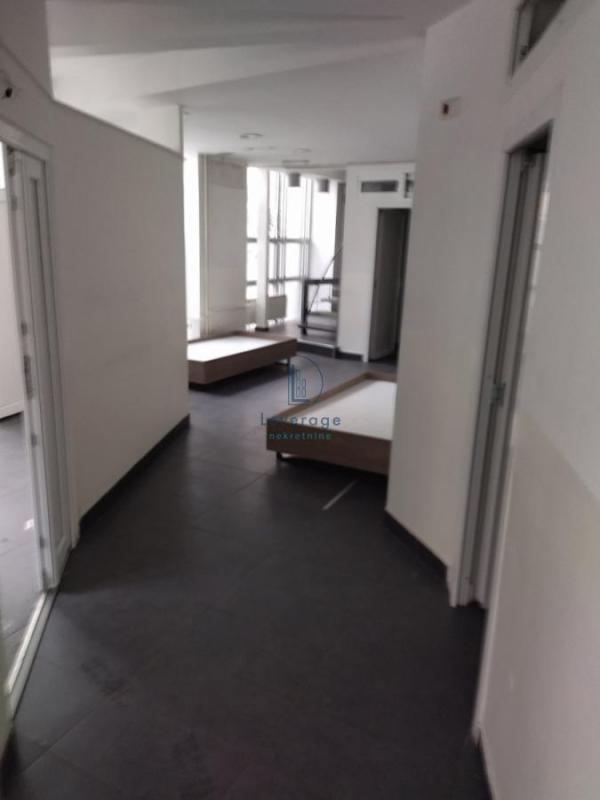 Slika 5 -  Lokal za izdavanje, 215m2, 3.300€