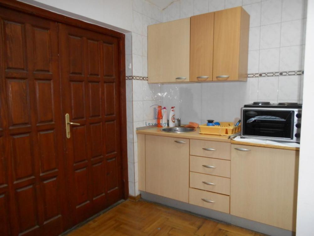 Slika 6 - Surčinska,  Lokal za izdavanje, 250m2, 1.400€