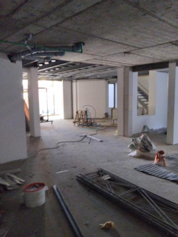 Slika 2 - Vojislava Ilića,  Lokal za izdavanje, 297m2, 3.000€