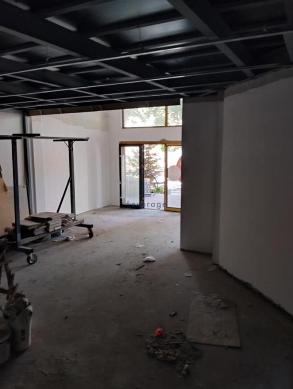 Slika 1 - Vojislava Ilića,  Lokal za izdavanje, 297m2, 3.000€