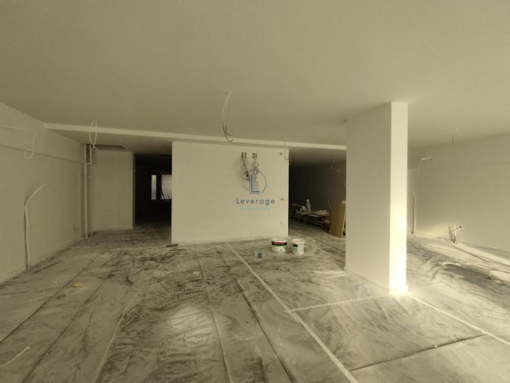 Slika 1 - Cara Nikolaja II,  Lokal za izdavanje, 220m2, 5.000€