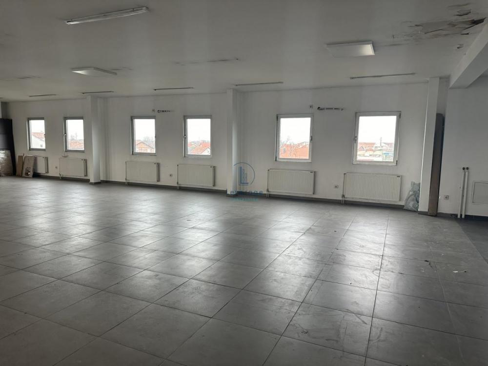 Glavna slika -Zrenjaninski put,  Lokal za izdavanje, 850m2, 8.500€