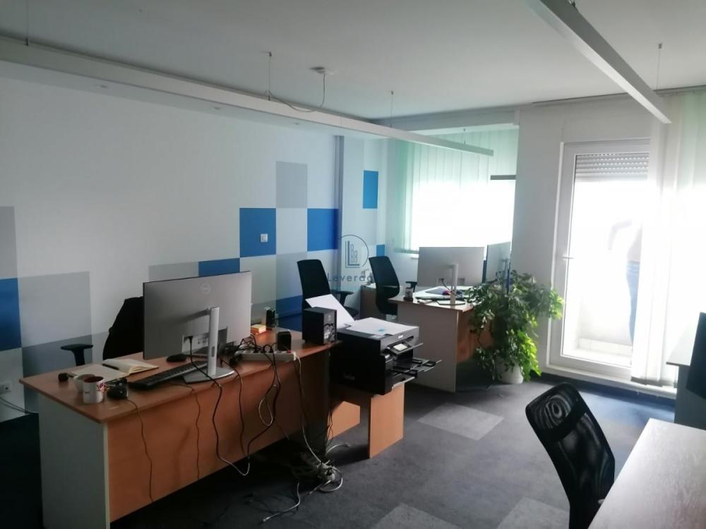 Slika 3 - Bokeljska,  Lokal za izdavanje, 171m2, 1.900€