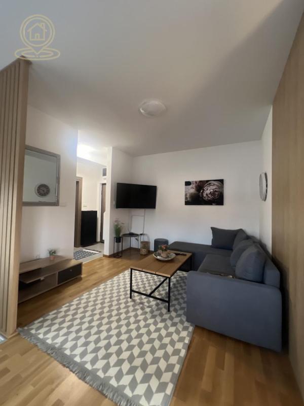 Slika 2 - Trosoban stan za izdavanje, 50m2, 550€