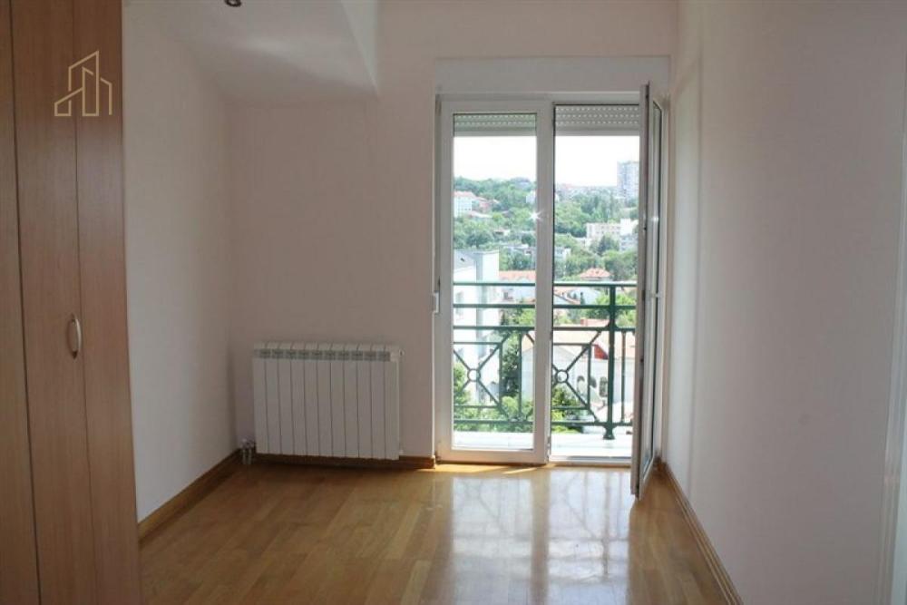 Slika 10 -  Kuća na prodaju, 200m2, 750.000€