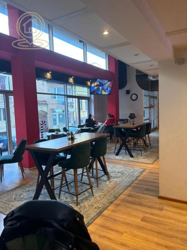 Slika 1 -  Lokal za izdavanje, 390m2, 3.900€