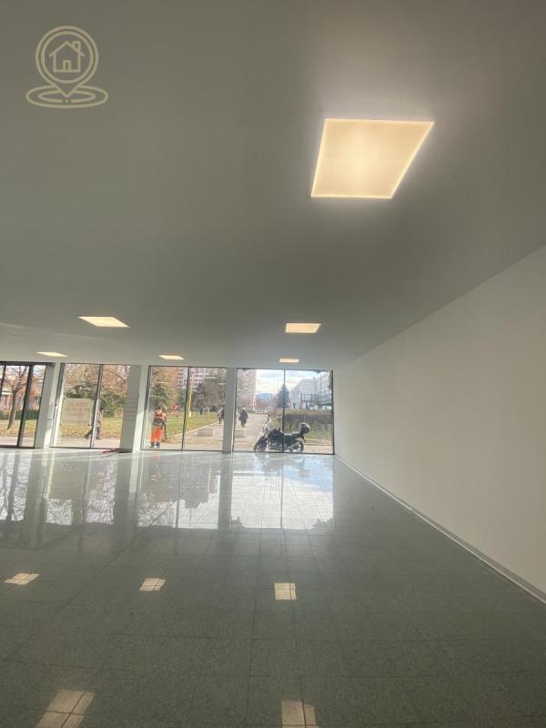 Slika 1 -  Lokal za izdavanje, 528m2, 4.572€