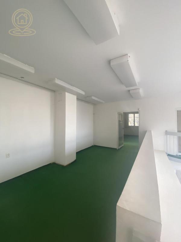 Slika 2 -  Lokal za izdavanje, 240m2, 1.500€