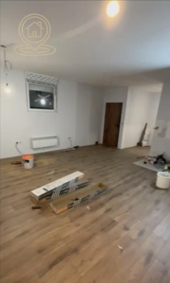 Slika 2 -  Lokal za izdavanje, 300m2, 2.000€