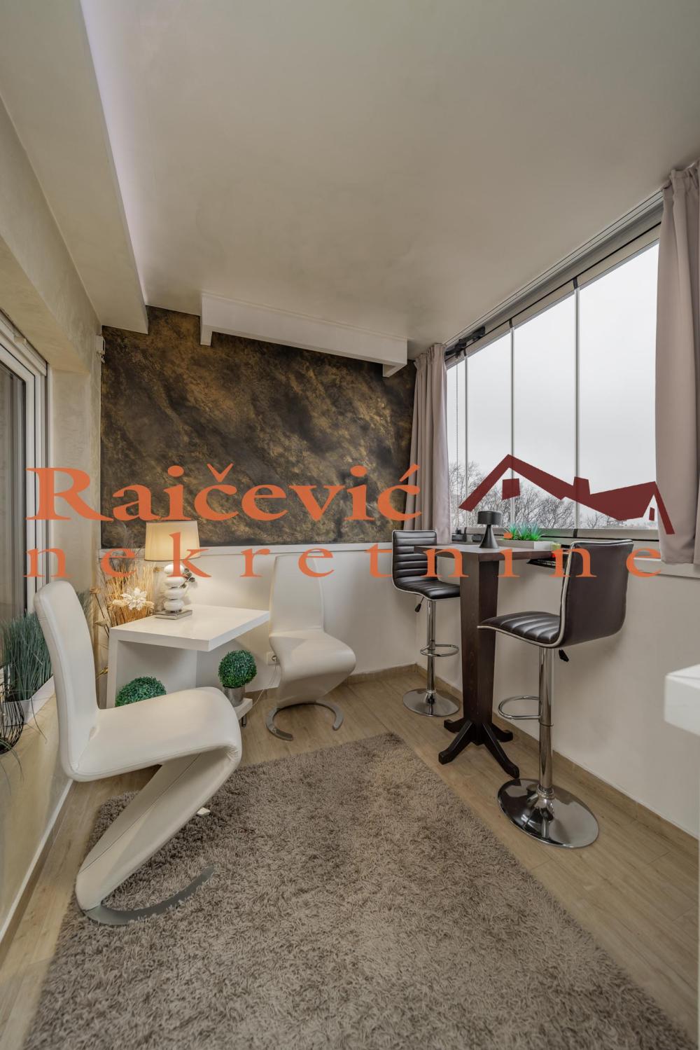 Slika 2 - Vojvode Supljikca, Trosoban stan na prodaju, 80m2, 350.000€