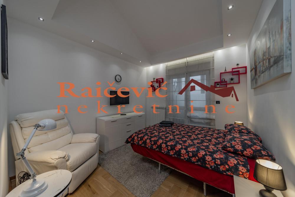 Slika 10 - Vojvode Supljikca, Trosoban stan na prodaju, 80m2, 350.000€