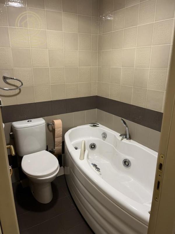 Slika 9 - Četvorosoban stan za izdavanje, 100m2, 1.200€