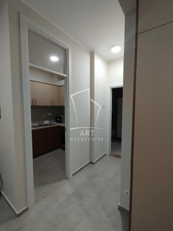 Slika 2 - Đevđelijska,  Lokal za izdavanje, 52m2, 700€