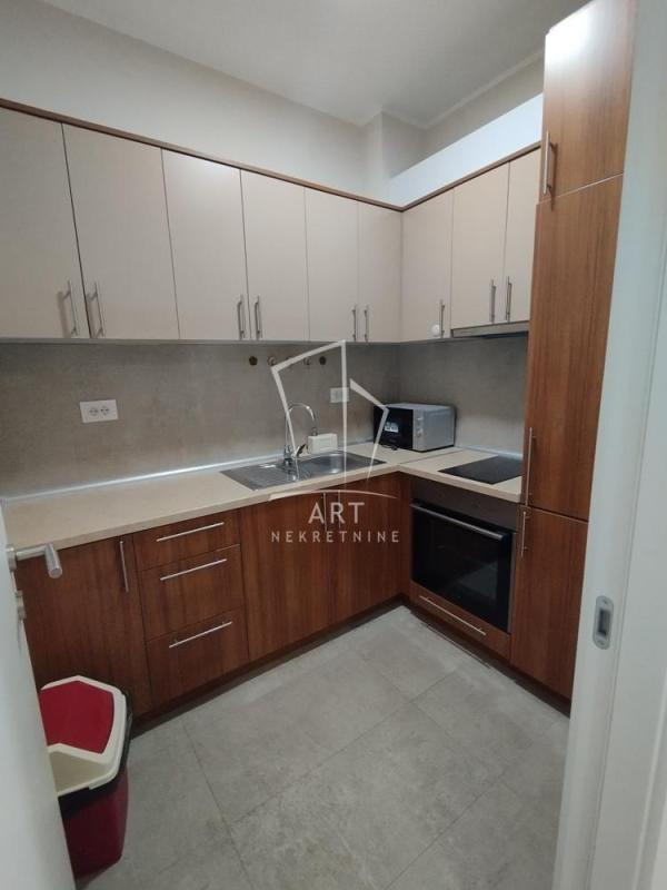 Slika 3 - Đevđelijska,  Lokal za izdavanje, 52m2, 700€