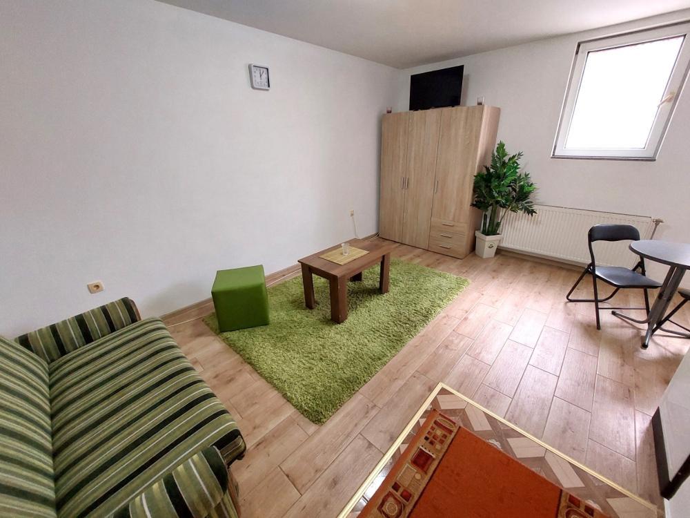 Glavna slika - Stan za izdavanje, 260€