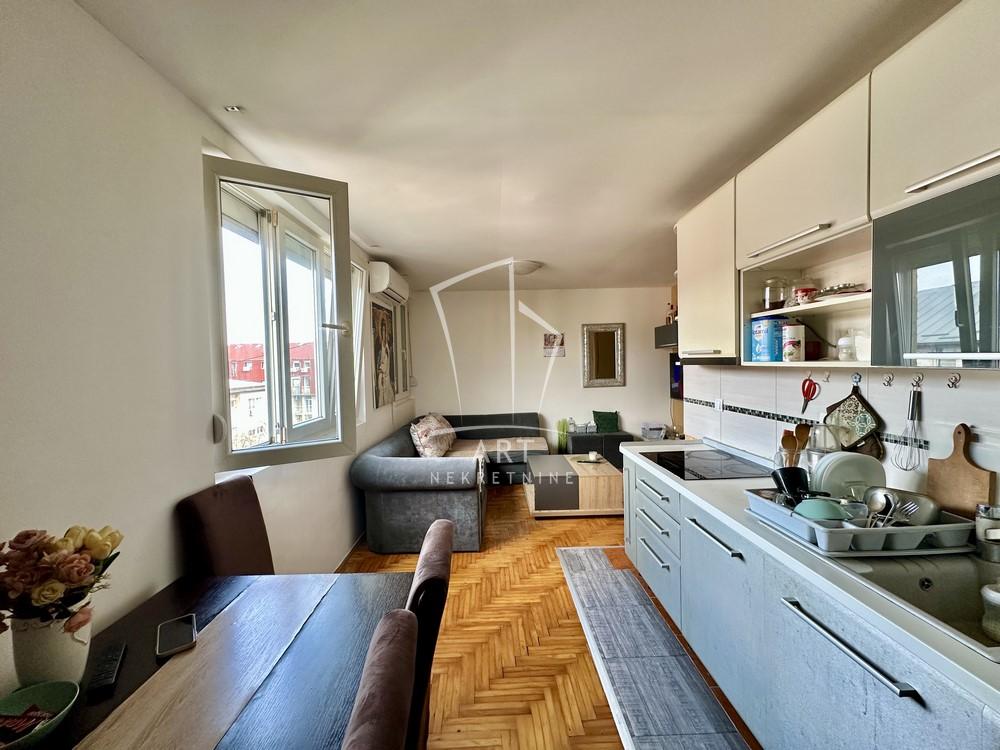 Slika 2 - Marijane Gregoran, Dvoiposoban stan na prodaju, 51m2, 149.000€