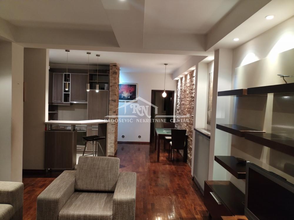 Slika 2 - Starca Vujadina, Trosoban stan na prodaju, 79m2, 235.000€