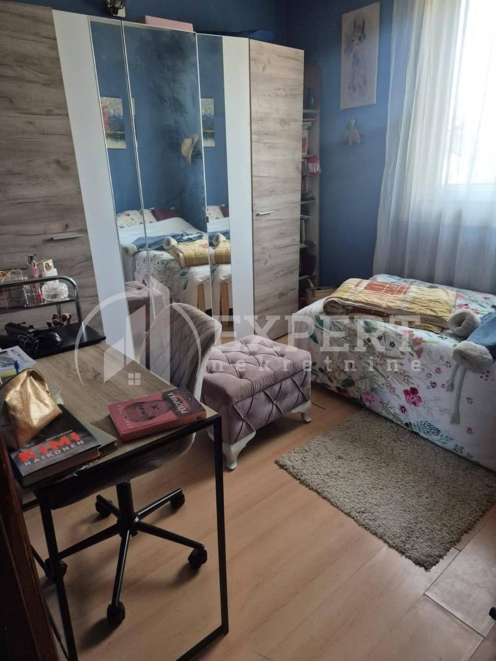 Slika 1 - Ratka Pavlovića,  Kuća na prodaju, 260m2, 165.000€