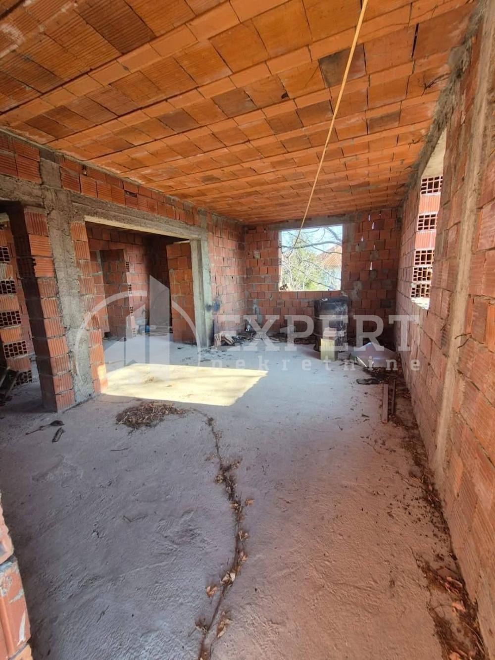 Slika 8 - Ratka Pavlovića,  Kuća na prodaju, 260m2, 165.000€