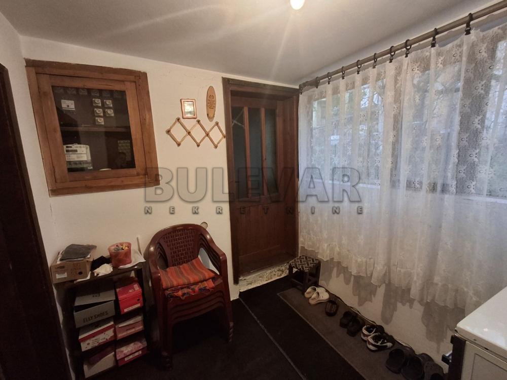 Slika 2 - Radikinski put,  Kuća na prodaju, 261m2, 89.000€