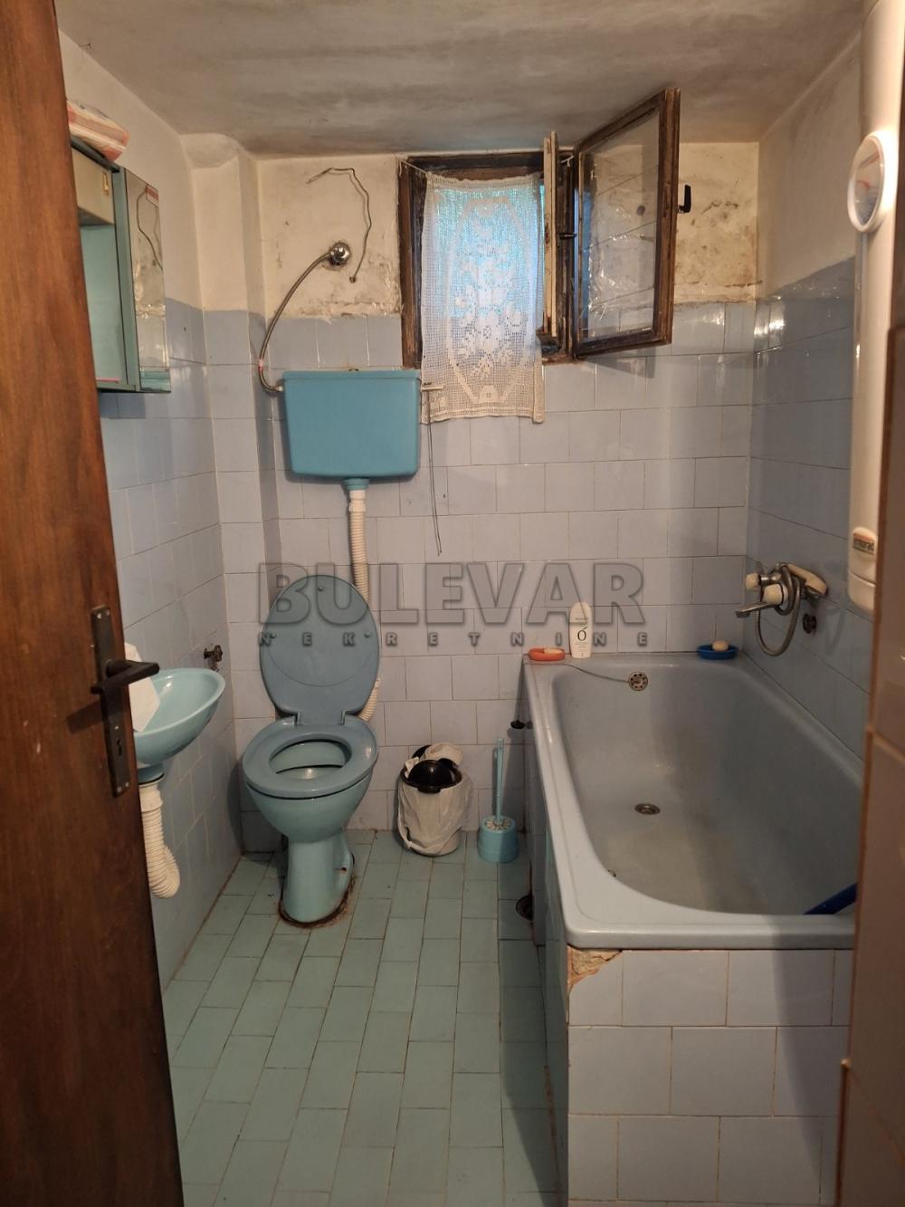 Slika 5 - Radikinski put,  Kuća na prodaju, 261m2, 89.000€