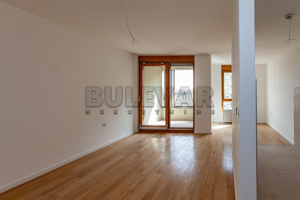 Slika 1 - Bulevar Nemanjića, Troiposoban stan na prodaju, 77m2, 159.051€