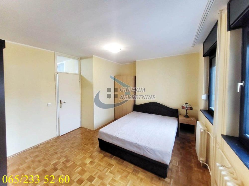 Slika 1 - Kičevska, Četvorosoban stan za izdavanje, 117m2, 1.450€