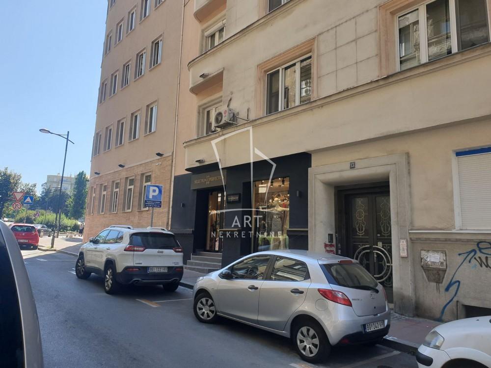 Slika 8 - Vlajkovićeva, Trosoban stan za izdavanje, 56m2, 850€