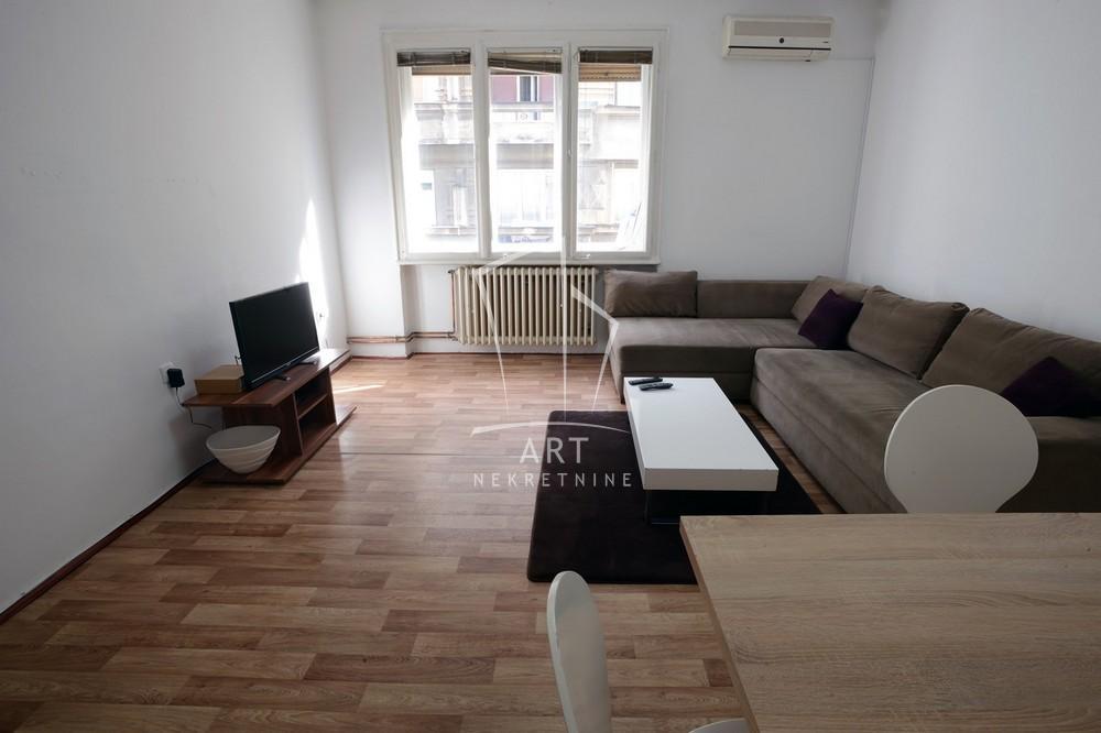 Glavna slika -Vlajkovićeva, Trosoban stan za izdavanje, 56m2, 850€