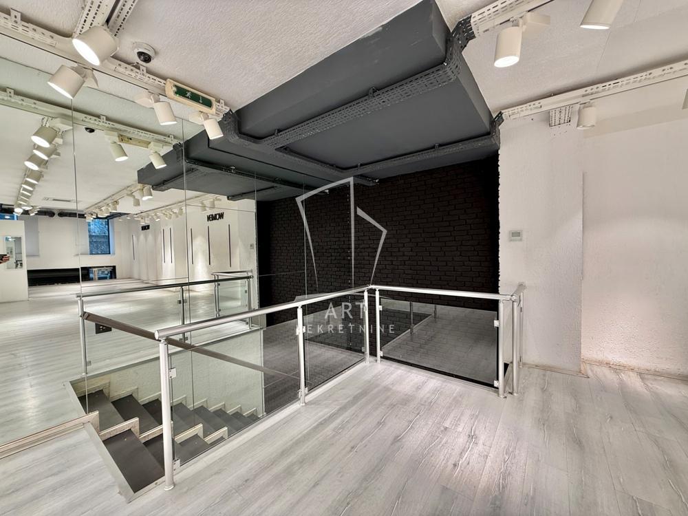 Slika 7 - Terazije,  Lokal za izdavanje, 210m2, 10.000€