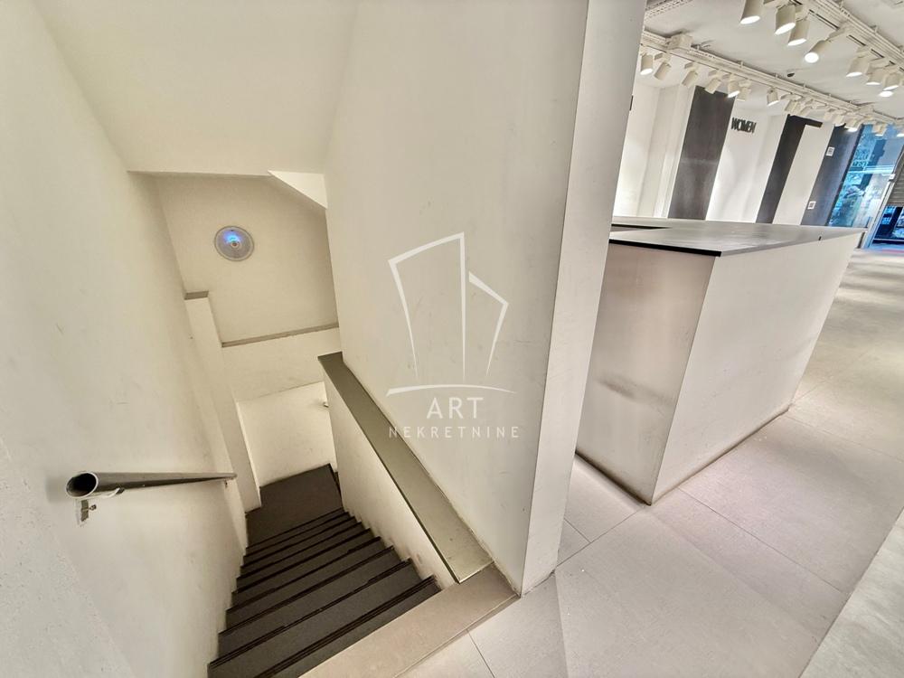 Slika 8 - Terazije,  Lokal za izdavanje, 210m2, 10.000€